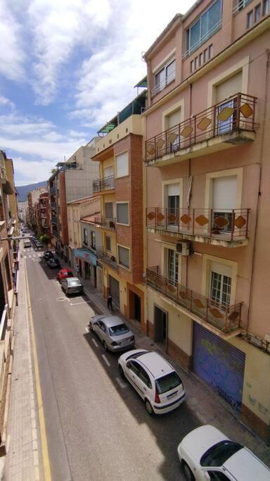 Charming Three Bedroom Apartment In Alcoi Екстер'єр фото